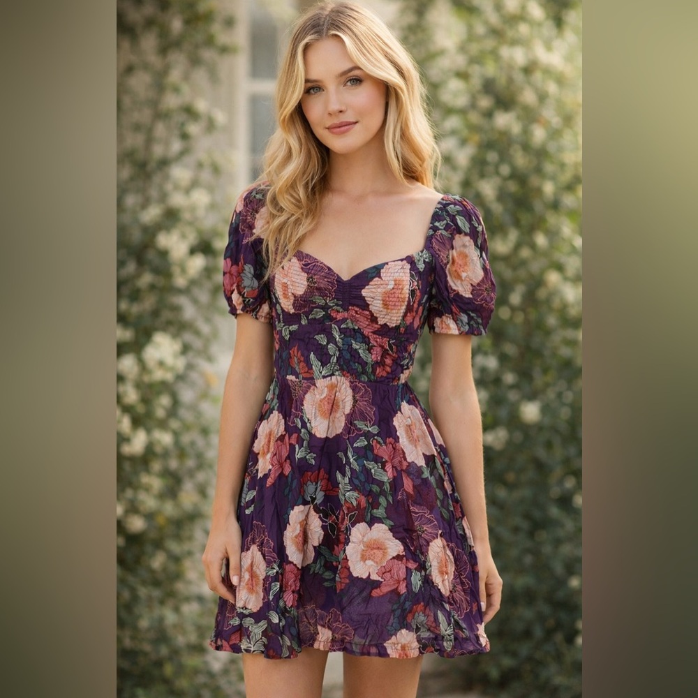 Band of the Free Aimee Floral Puff‎ Sleeve Mini Dress Smocked Medium Purple Boho